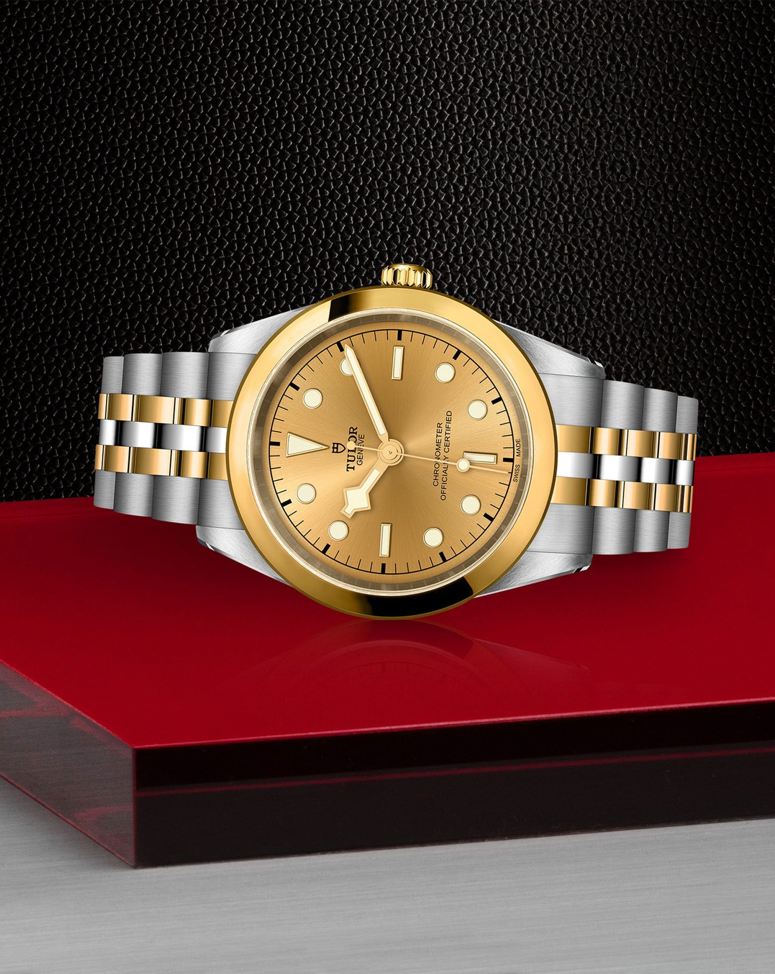 TUDOR Black Bay 41 S&G 41mm, Steel Case, Champagne-colour Dial, Steel and Yellow Gold Bracelet