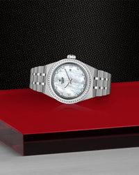 TUDOR Royal 28mm, Steel Case, Diamond-Set Dial, Steel Bracelet